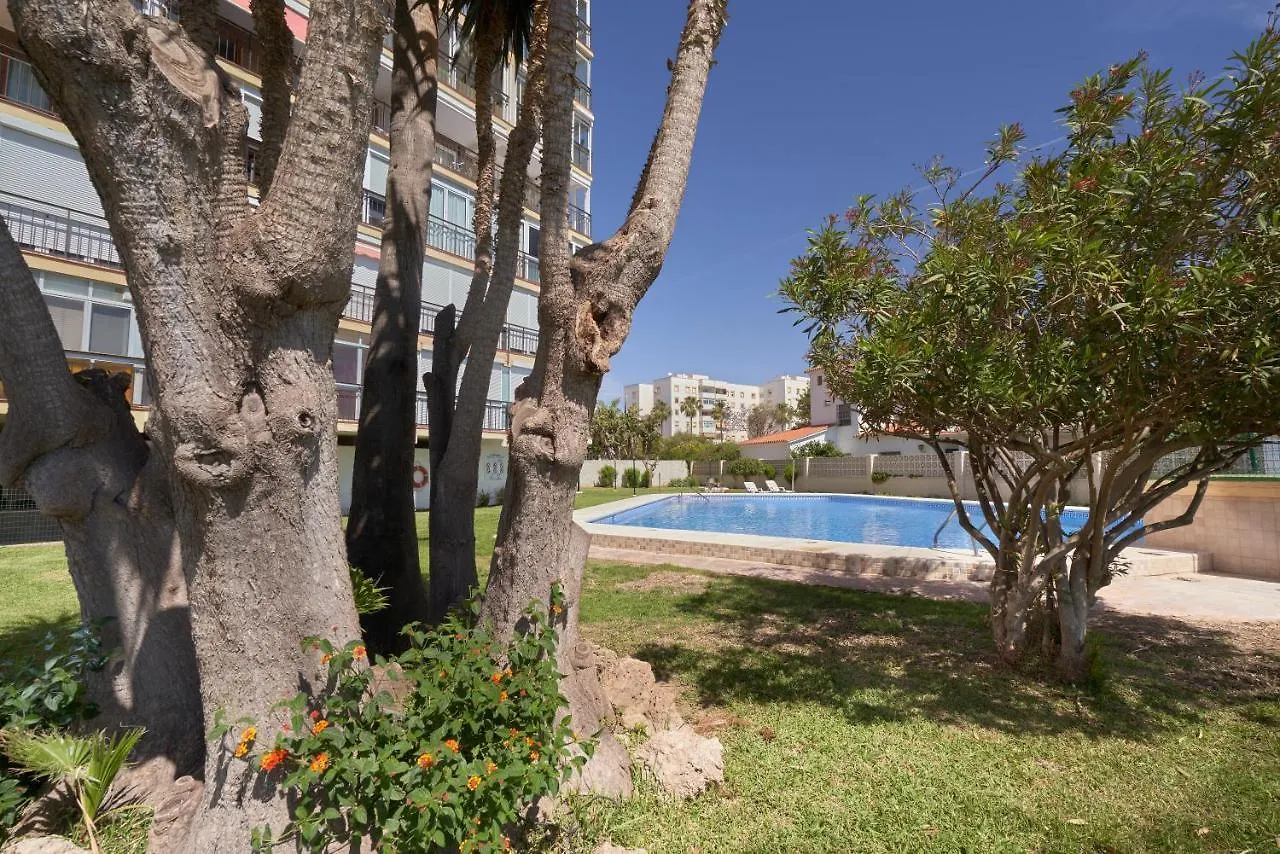 Luxy Beach Apartment Торремолинос Испания