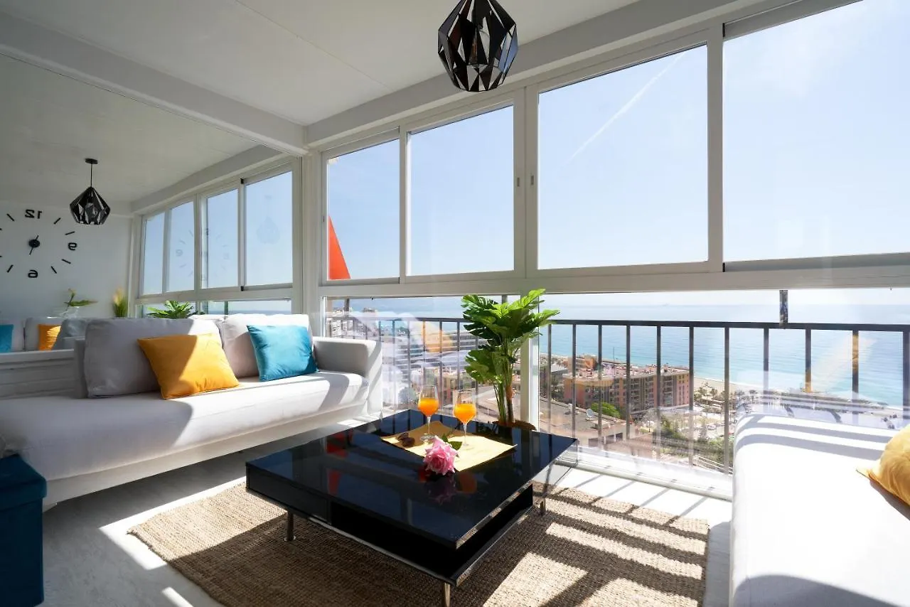Luxy Beach Apartment Торремолинос 0*,